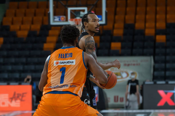 德罗赞助攻 德罗赞助攻