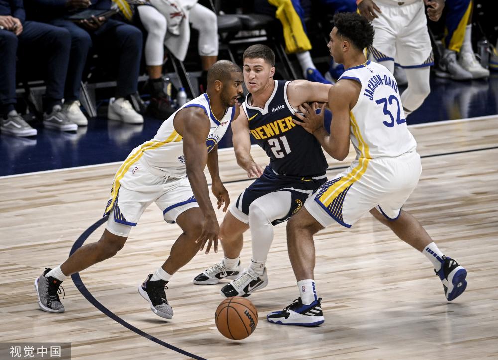 与此同时 与此同时